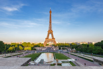 Eiffelturm im Abendlicht  Paris Île-de-France Frankreich by Peter Ehlert in Eiffelturm und Quartier Latin