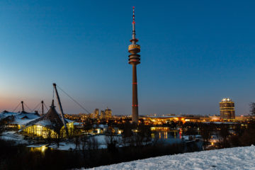 Schwimmhalle, Turm und BMW Gebäude  München Bayern Deutschland by Peter Ehlert in Olympiapark im Winter