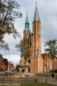 Katharinenkirche Braunschweig Niedersachsen Deutschland by Peter Ehlert in BS-Herbst