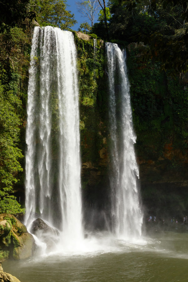 Blick auf den Wasserfall by Peter Ehlert in Misol-Ha Chiapas Mexiko