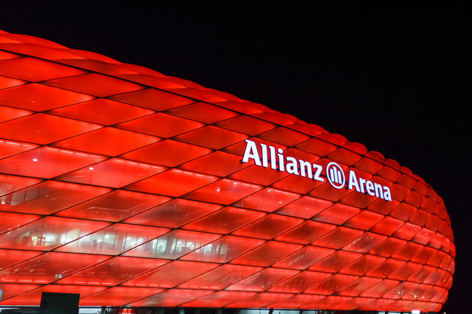 In der Nacht, nach dem Spiel  München Bayern Deutschland by Peter Ehlert in Allianz Arena
