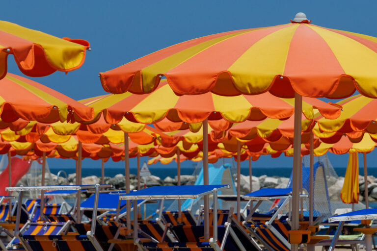 Mittagspause  Bellaria-Igea Marina Provinz Rimini Italien by Peter Ehlert in Bellaria 2025
