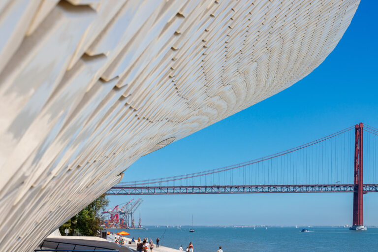 MAAT mit Brücke des 25 April  Lissabon Região de Lisboa Portugal by Peter Ehlert in LIS-Belem