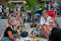 Abendmarkt  Braunschweig Niedersachsen Deutschland by Peter Ehlert in bs-abendmarkt