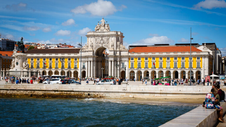 Arco Triunfal da Rua Augusta  Lissabon Distrikt Lissabon Portugal by Peter Ehlert in LIS-Augusta