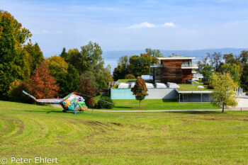 Hubschrauber und Museumsgebäude  Bernried Bayern Deutschland by Peter Ehlert in Buchheim Museum der Phantasie