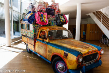 Peugeot 403 - Taxi nach Afrika  Bernried Bayern Deutschland by Peter Ehlert in Buchheim Museum der Phantasie
