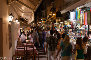 Verkaufsgasse Altstadt  Ibiza Stadt Balearische Inseln - Ibiza Spanien by Peter Ehlert in Ibiza - Insel des Lichts