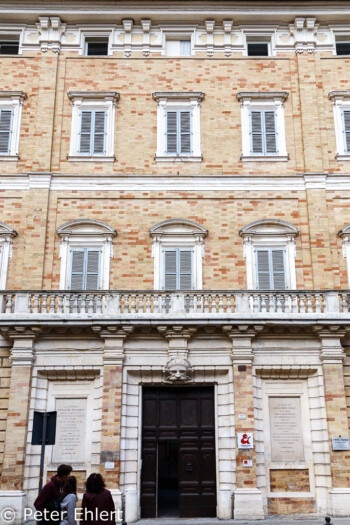Palazzo Torri  Macerata Marche Italien by Peter Ehlert in Italien - Marken