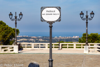 Piazzale San Giovanni Paolo 2  Loreto Marche Italien by Peter Ehlert in Italien - Marken