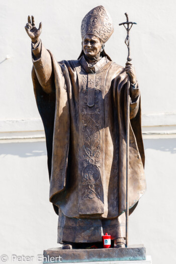 Statue San Giovanni Paolo 2  Loreto Marche Italien by Peter Ehlert in Italien - Marken