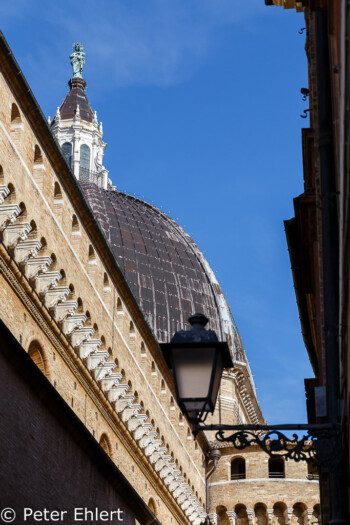 Kuppel  Loreto Marche Italien by Peter Ehlert in Italien - Marken