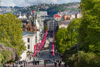 Karl Johans gate  Oslo Oslo Norwegen by Peter Ehlert in Oslo Daytrip