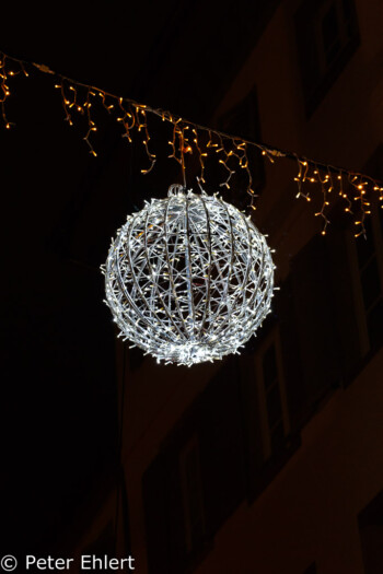 Leuchtkugel  Strasbourg Grand Est Frankreich by Peter Ehlert in Weihnachtsmarkt 2017 Straßburg