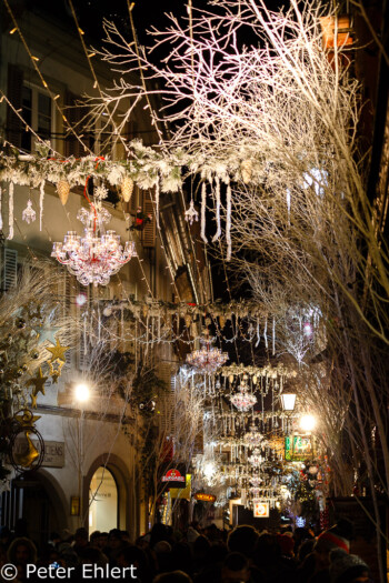 Lichtinstallation  Strasbourg Grand Est Frankreich by Peter Ehlert in Weihnachtsmarkt 2017 Straßburg