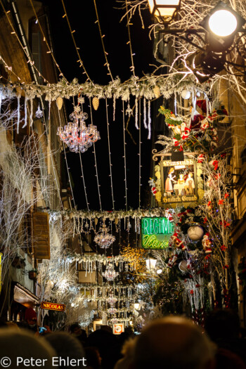 Lichtinstallation  Strasbourg Grand Est Frankreich by Peter Ehlert in Weihnachtsmarkt 2017 Straßburg