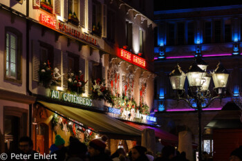 Brasserien und Laterne  Strasbourg Grand Est Frankreich by Peter Ehlert in Weihnachtsmarkt 2017 Straßburg