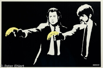 Pulp fiction  Amsterdam Noord-Holland Niederlande by Peter Ehlert in Banksy und Salvador Dali Ausstellung