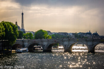 Pont Neuf mit Eiffelturm  Paris Île-de-France Frankreich by Lara Ehlert in Paris, quer durch die Stadt