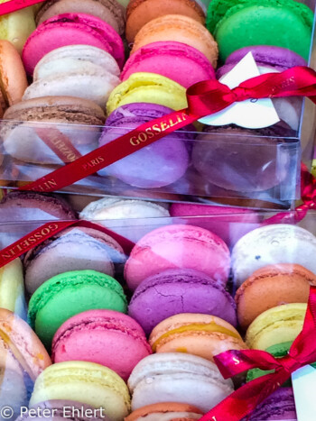 Bunte Macarons (Gosselin)  Paris Île-de-France Frankreich by Peter Ehlert in Paris, quer durch die Stadt