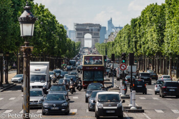 Av. des Champs-Élysées  Paris Île-de-France Frankreich by Peter Ehlert in Paris, quer durch die Stadt