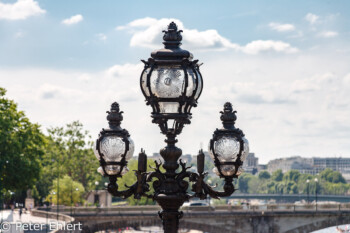 3 flammige Laterne  Paris Île-de-France Frankreich by Peter Ehlert in Paris, quer durch die Stadt