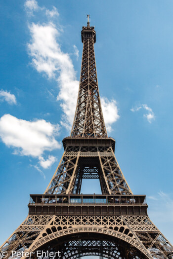 Eiffelturm vom Quai Branly  Paris Île-de-France Frankreich by Peter Ehlert in Paris, quer durch die Stadt