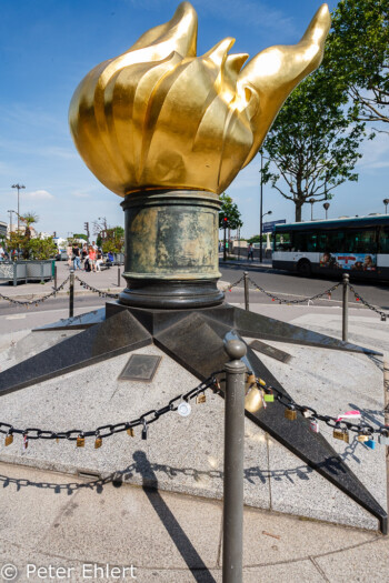 Flamme de la Liberté  Paris Île-de-France Frankreich by Peter Ehlert in Paris, quer durch die Stadt