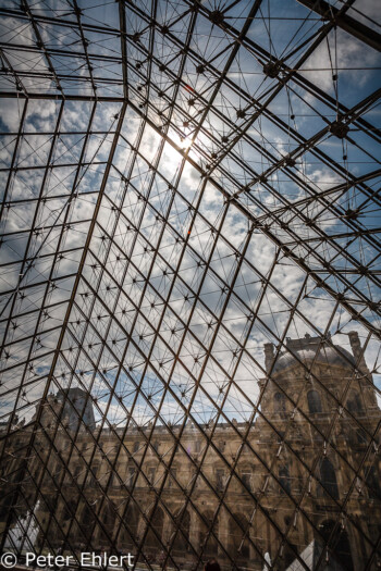 Glaspyramide  Paris Île-de-France Frankreich by Peter Ehlert in Paris Louvre und Musée d’Orsay