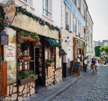 Rue Poulbot  Paris Île-de-France Frankreich by Peter Ehlert in Paris Montmatre