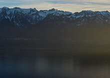 Abendsonne über dem Genfer See  Chexbres Vaud Schweiz by Peter Ehlert in Wochenende am Genfer See