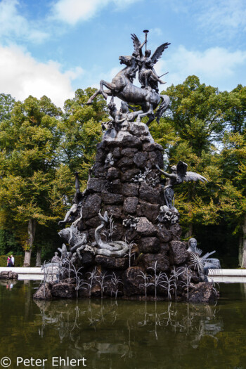 Brunnenfiguren  Chiemsee Bayern Deutschland by Peter Ehlert in Berchtesgadener Land