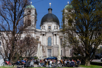 Dreifaltigkeitskirche  Salzburg Salzburg Österreich by Peter Ehlert in Salzburg mit Schloss Hellbrunn