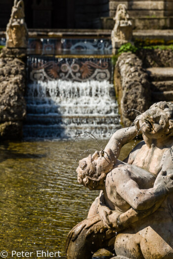 Kaskaden der Exedra und Altemsbrunnen  Salzburg Salzburg Österreich by Peter Ehlert in Salzburg mit Schloss Hellbrunn