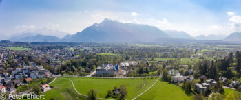 Blick auf Tennengebirge, Untersberg und Berchtesgadener Land  Salzburg Salzburg Österreich by Peter Ehlert in Salzburg mit Schloss Hellbrunn