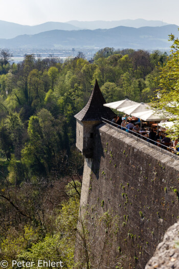 Festungsturm und Flugplatz  Salzburg Salzburg Österreich by Peter Ehlert in Salzburg mit Schloss Hellbrunn