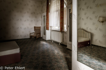 Hotelzimmer  Freudenstadt Baden-Württemberg Deutschland by Peter Ehlert in Grand Hotel Waldlust