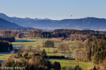 Weiterer Ballon über Bad Tölz  Gmund Bayern Deutschland by Peter Ehlert in Ballonfahrt im Winter