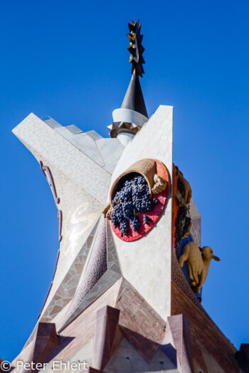 Turmspitze  Barcelona Catalunya Spanien by Peter Ehlert in Barcelonas Kirchen