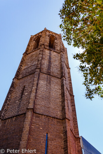 Fluchtturm  Barcelona Catalunya Spanien by Peter Ehlert in Barcelonas Kirchen