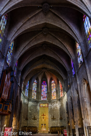 Hauptschiff  Barcelona Catalunya Spanien by Peter Ehlert in Barcelonas Kirchen