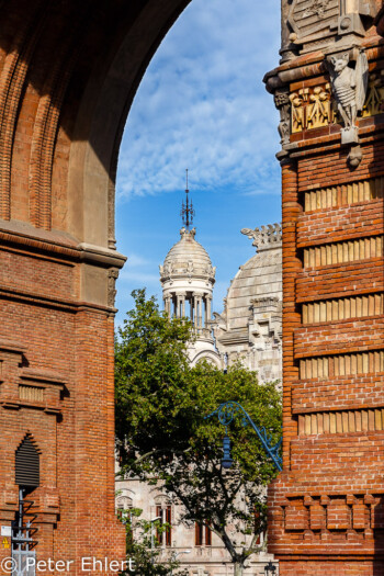 Blick auf Bezirksgericht  Barcelona Catalunya Spanien by Peter Ehlert in Barcelona Stadtrundgang