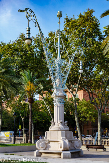 Straßenlaterne  Barcelona Catalunya Spanien by Peter Ehlert in Barcelona Stadtrundgang