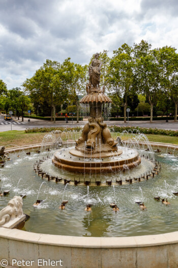 Brunnen  Barcelona Catalunya Spanien by Peter Ehlert in Barcelona Stadtrundgang