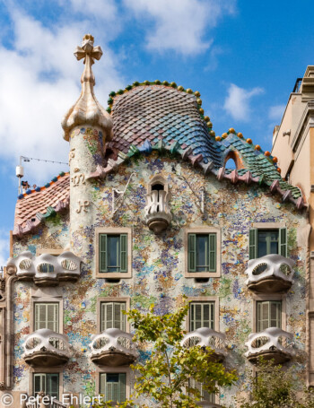 Obere Fassade  Barcelona Catalunya Spanien by Lara Ehlert in Barcelona Stadtrundgang