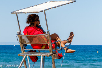 Lifeguard im Hochsitz  Barcelona Catalunya Spanien by Peter Ehlert in Barcelona Stadtrundgang