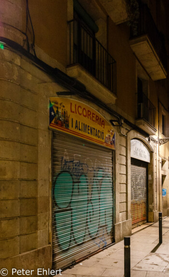 Grafitti in Gasse  Barcelona Catalunya Spanien by Peter Ehlert in Barcelona Stadtrundgang