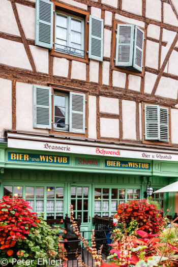 Fachwerkhaus mit Brasserie  Colmar Alsace-Champagne-Ardenne-Lorrain Frankreich by Peter Ehlert in Colmar Weekend