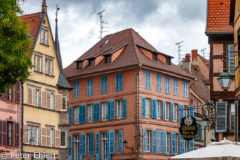 Haus mit Fensterläden  Colmar Grand Est Frankreich by Peter Ehlert in Colmar Weekend