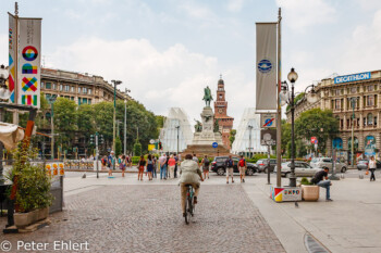 Largo Cairoli und Monumento a Garibaldi  Milano Lombardia Italien by Peter Ehlert in Mailand - Daytrip